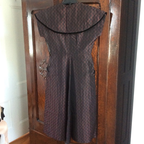Vintage 40’s structured taffeta dress - Picture 3 of 7